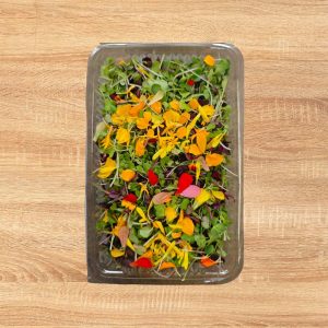 Micromezclum flores mixtas con microbrotes y flores comestibles frescas para cocina gourmet